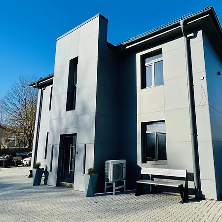 Brivibas - South / North, Free Privat Parking, Free Wifi, Self Check-in Apartment Riga