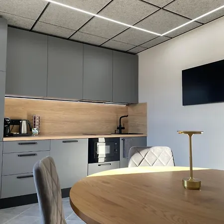 Brivibas - South / North, Free Privat Parking, Free Wifi, Self Check-in Riga