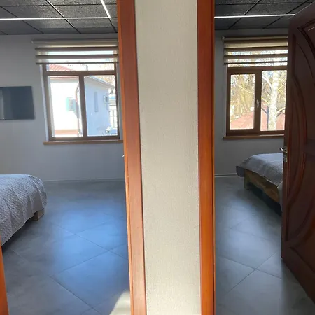 Brivibas - South / North, Free Privat Parking, Free Wifi, Self Check-in * Riga